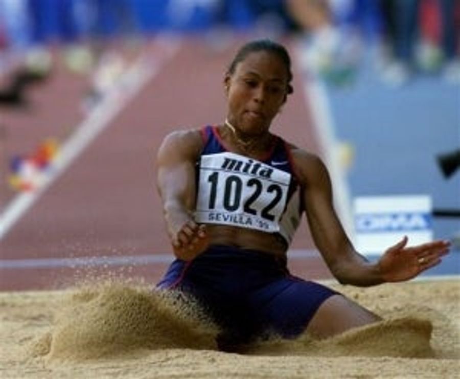 Urine Taints Marion Jones&#39; EPO Sample