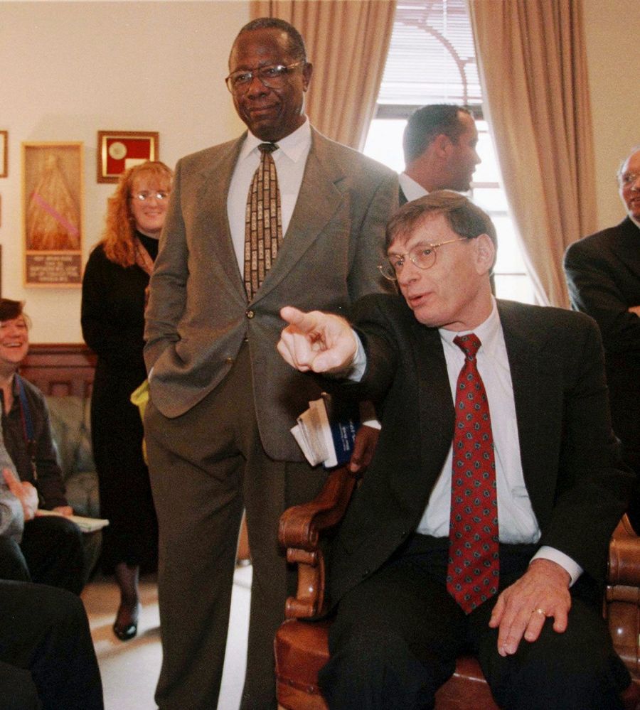 In An Alternate Universe, MLB Commissioner Hank Aaron Introduced A Salary Cap And Interleague Play In The &#39;80s