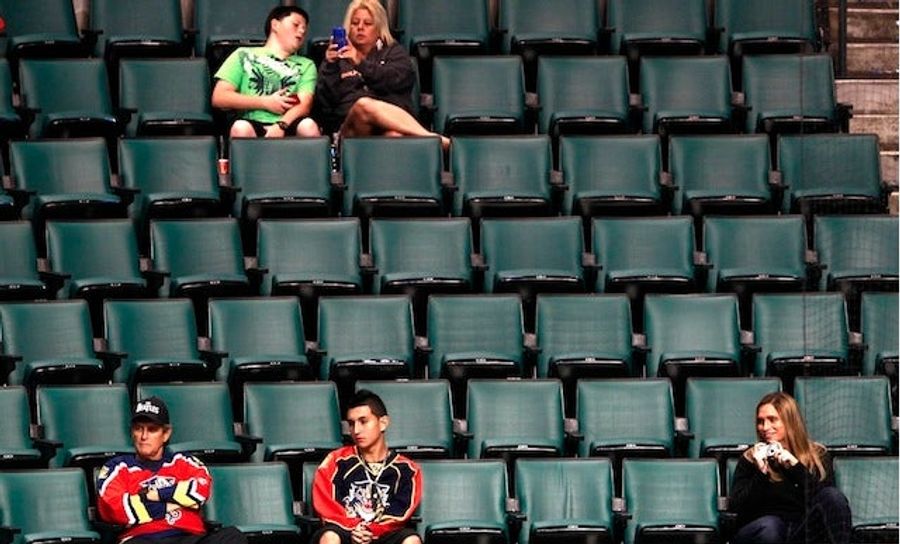 Two Florida Policemen Used Lights, Sirens And May Have Sped To Get Equipment To Five Florida Panthers Call-Ups