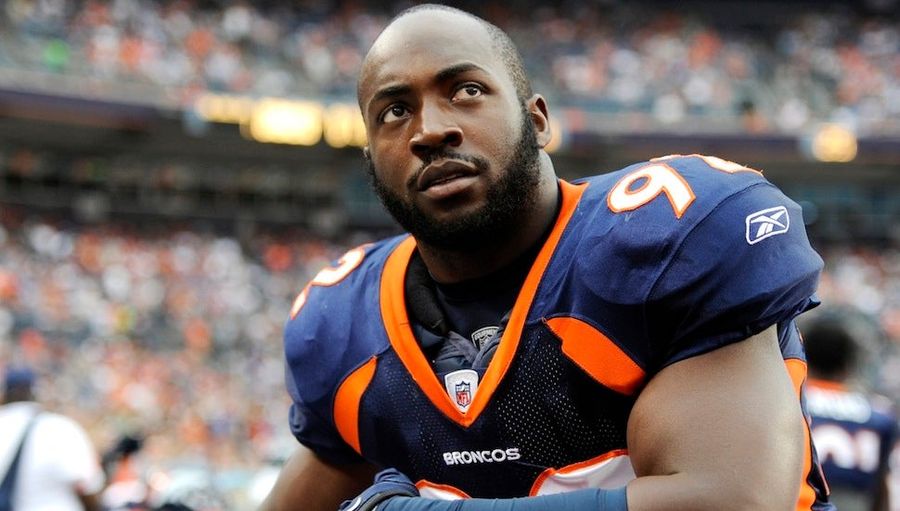 Elvis Dumervil Agreed To Stay With The Broncos, But His Contract Wasn't Faxed In Time