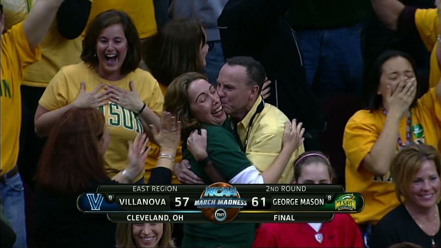 Classic Screencap: Love Is In The Air (March 18, 2011)