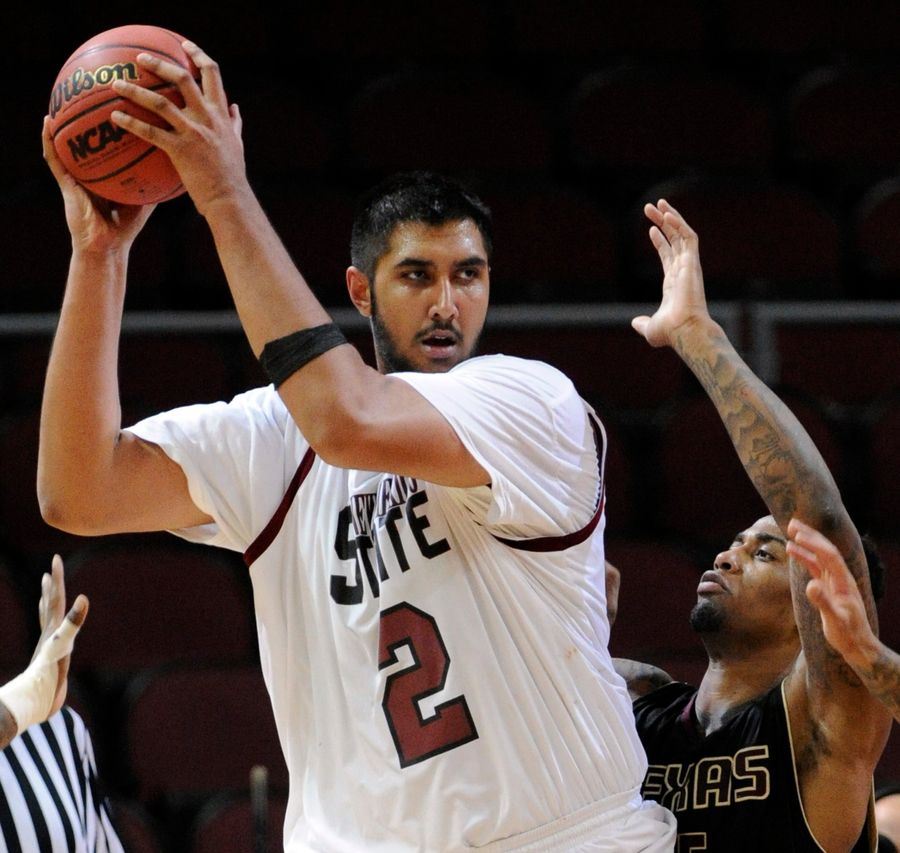 Holy Crap, New Mexico State's Center Is Enormous