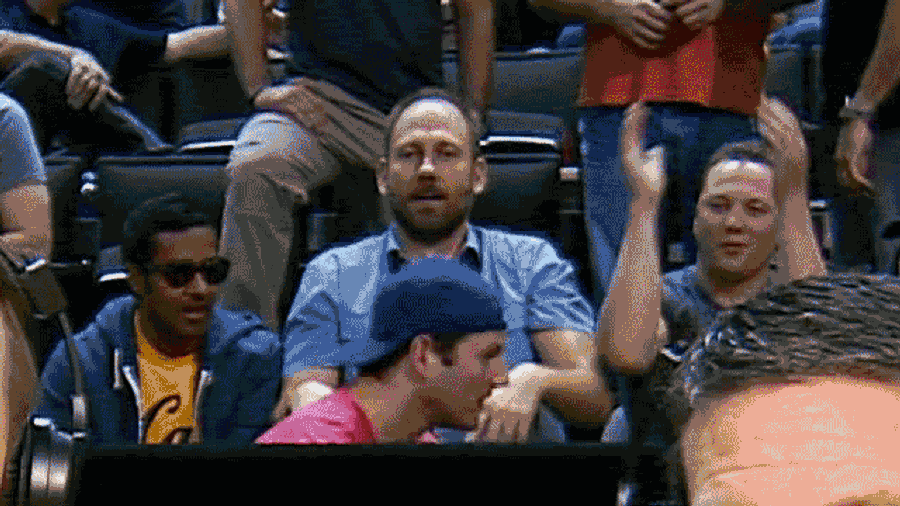There Are Some Lakerbro Wannabes At The Cal-Syracuse Game