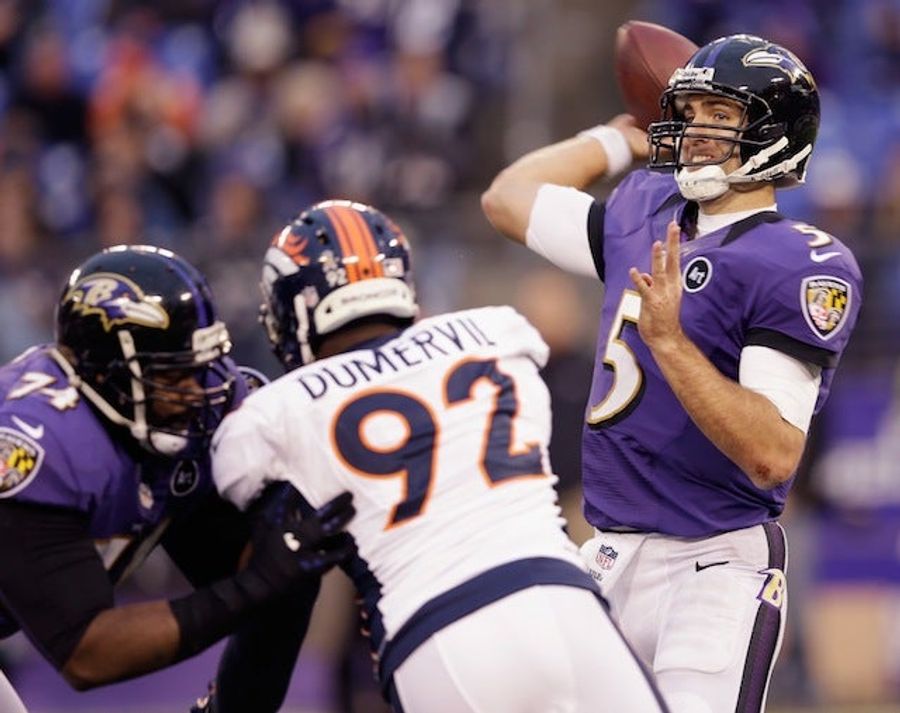 Elvis Dumervil Signs With The Ravens