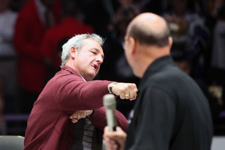 When The Kings Visit The White House, Their Coach Will Yell At President Obama About The Keystone XL Pipeline