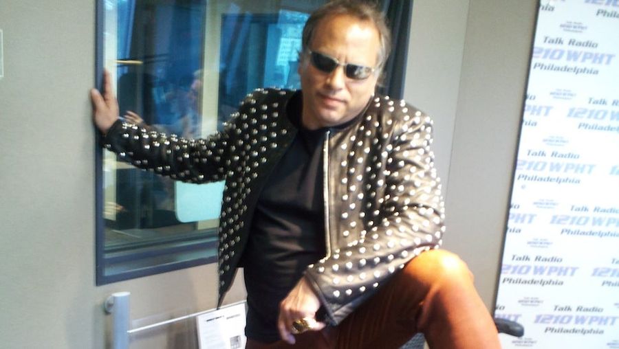Buzz Bissinger Admits To Shopping Addiction, Dabbling In Gay Sex, Experimenting As A "Dominant Leather Master," And More in <i>GQ</i>