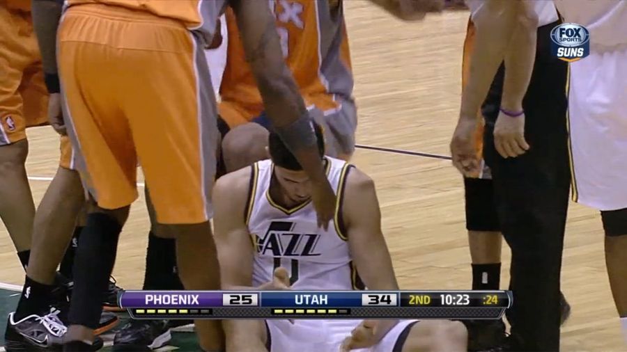 Enes Kanter&#39;s Dislocated Shoulder Looks Like It Feels Great