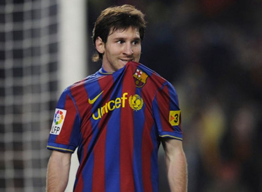 Opposing Teammates Fight Over Lionel Messi's Game-Worn Shirt Like Teenaged Fanboys