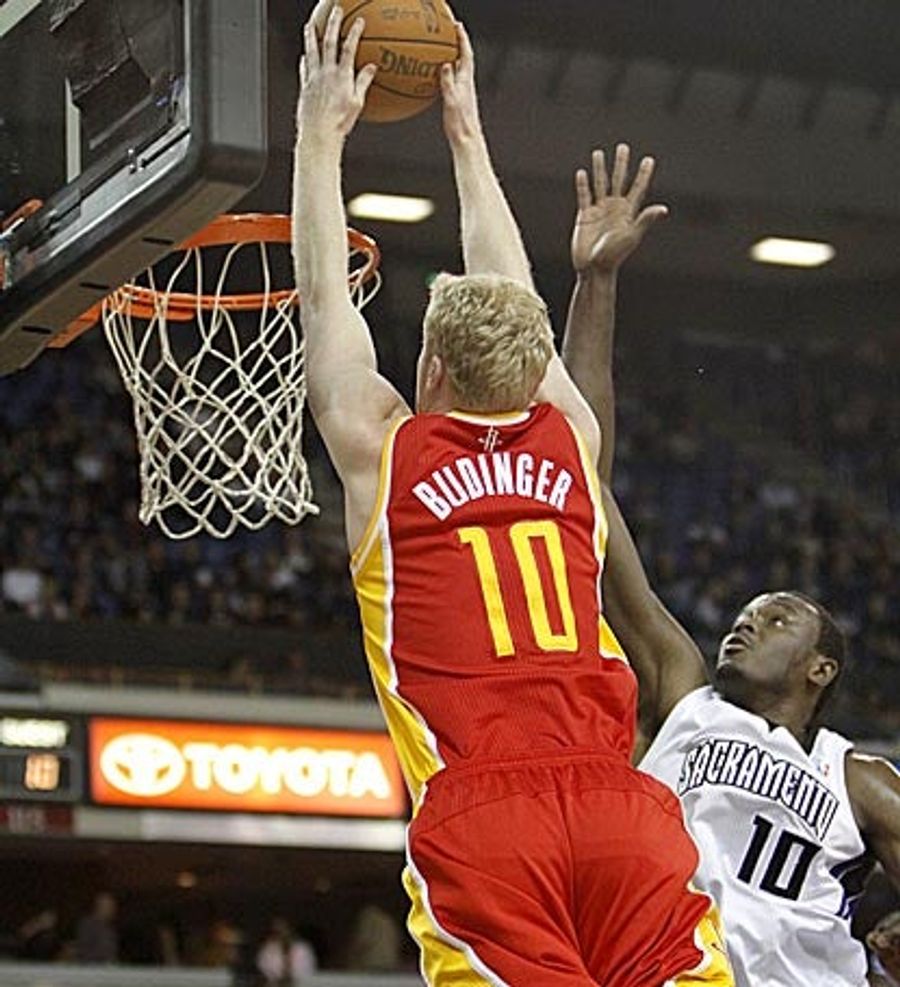 There's A White Guy In The Slam Dunk Contest