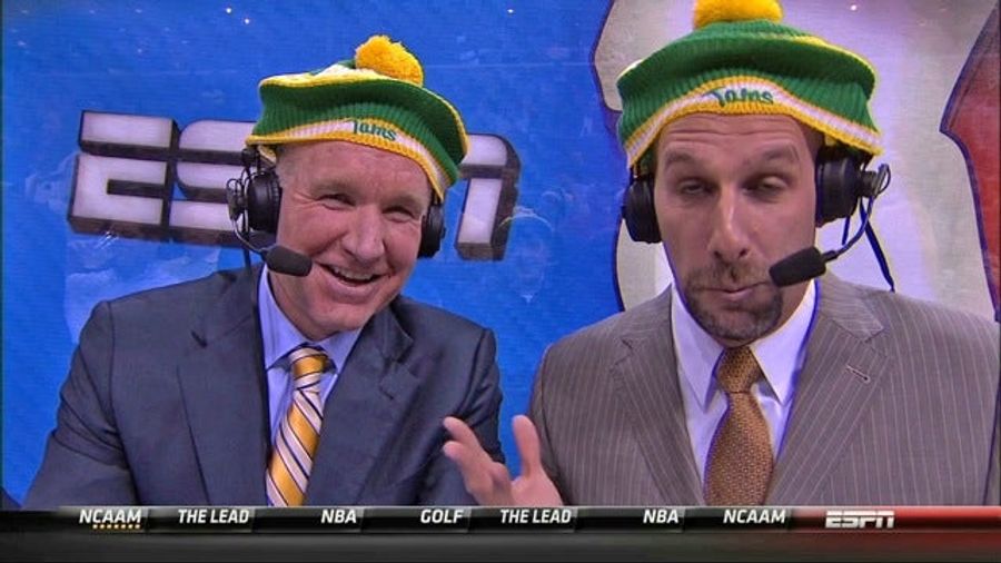 Chris Mullin And Dan Shulman Tried On Memphis Tams Hats, Looked Ridiculous