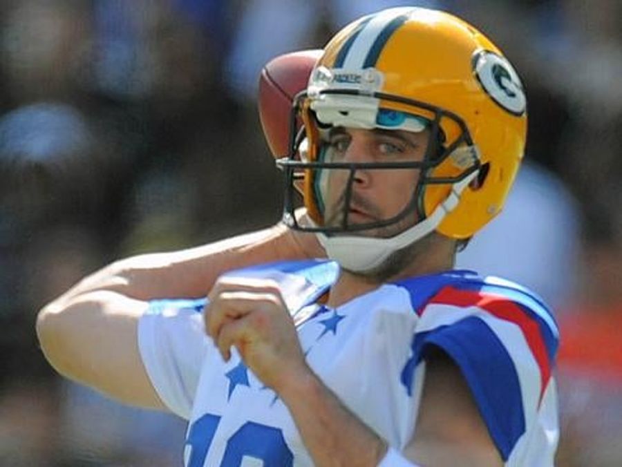 Aaron Rodgers Pisses Into Wind, Complains About Lack Of Effort At Pro Bowl