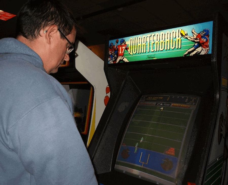 This Man Will Pay You To Teach Him About Football, Because He Lied To Impress A Woman