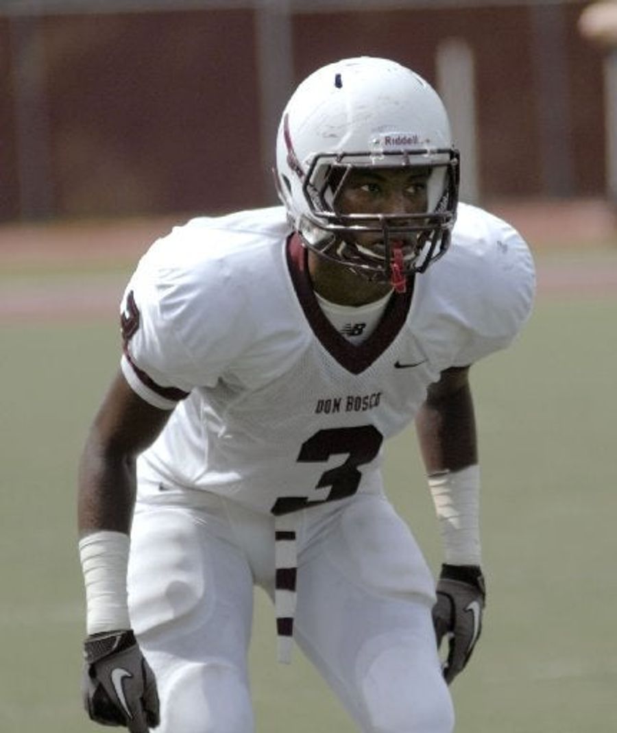 "The Teacher Tells Me When A Girls Squirts That's Not A Organism": Top Recruit's Twitter Gets Him Expelled