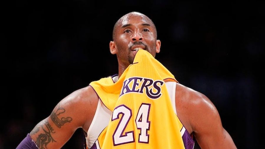 Kobe Bryant Totally Googles Himself