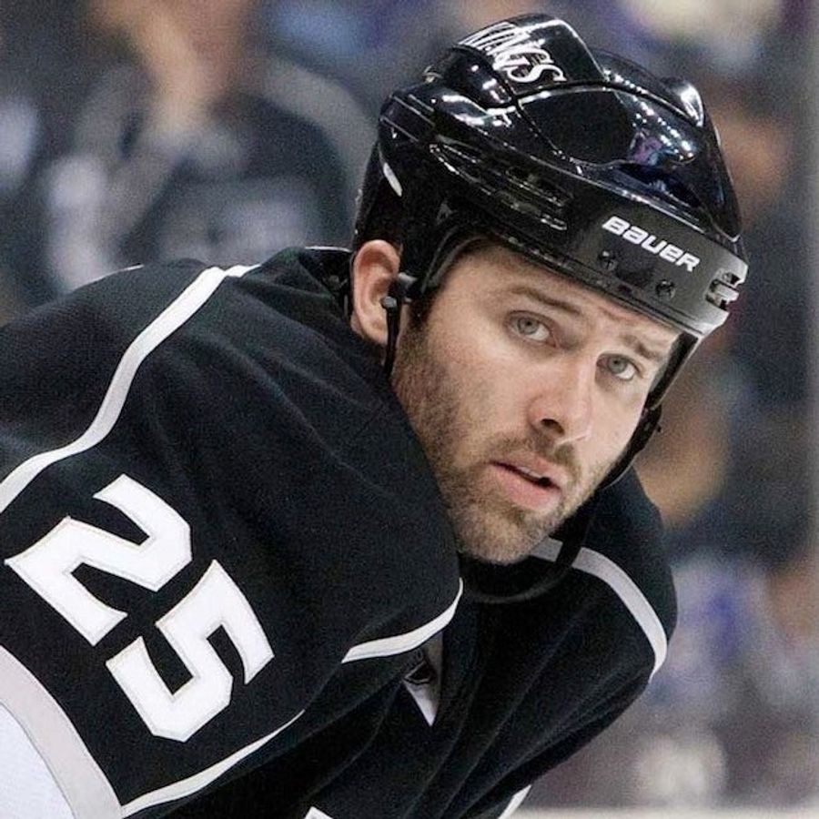 Dustin Penner Is Out With Pancake-Related Back Spasms