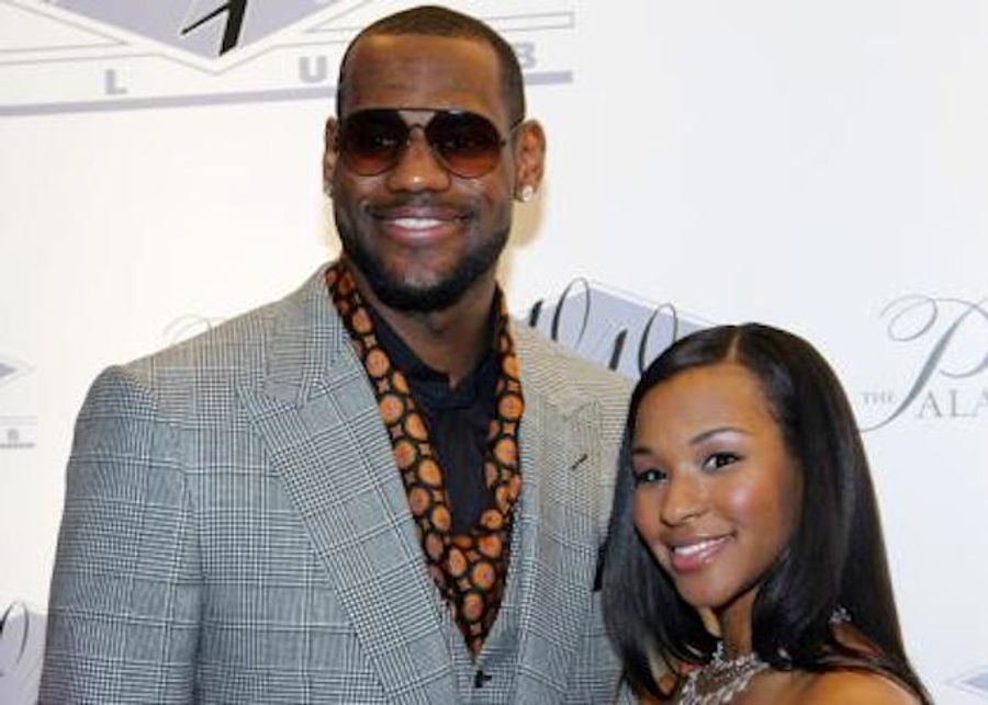 LeBron James Gets Engaged, Preemptively Breaks His New Year&#39;s Resolution To Stop Being So Tacky