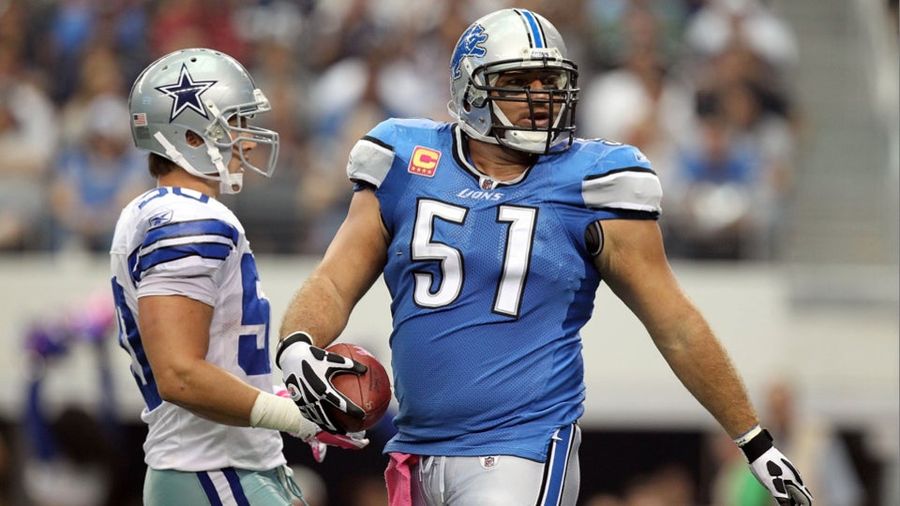 Lions Center On Packers Fans Who Might Moon Him: &quot;They’re Not In Real Good Shape Up There&quot;
