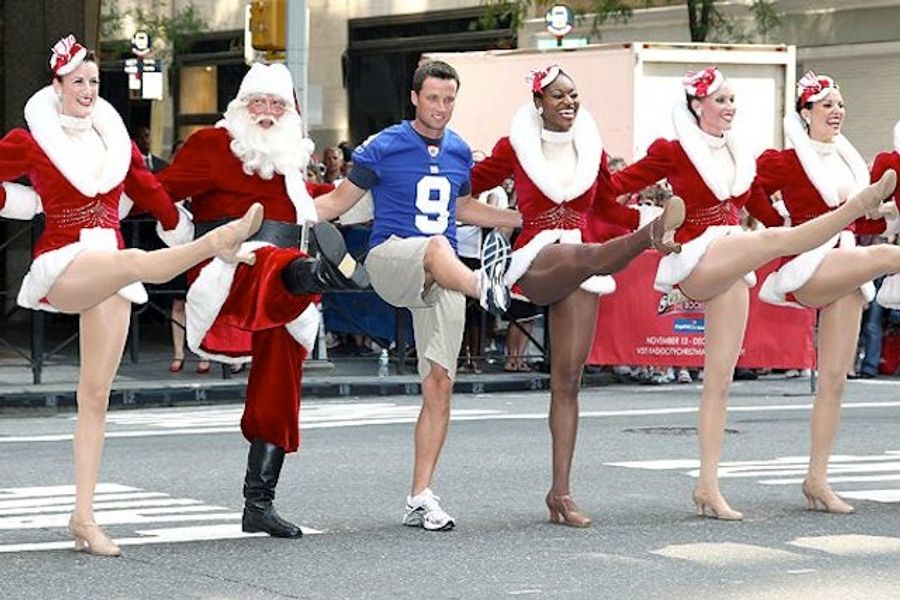 The Kickline Is Up And It's Good: Your NFL Early Games Open Thread