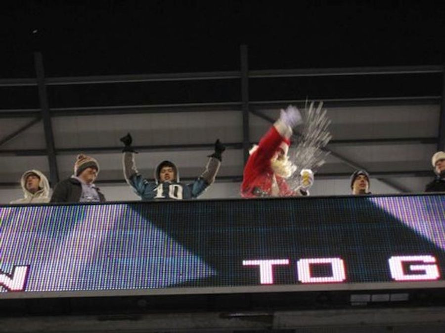 Now Dasher, Now Dancer, Now Prancer and Vick's In: Your Christmas Eve NFL Late Games Open Thread