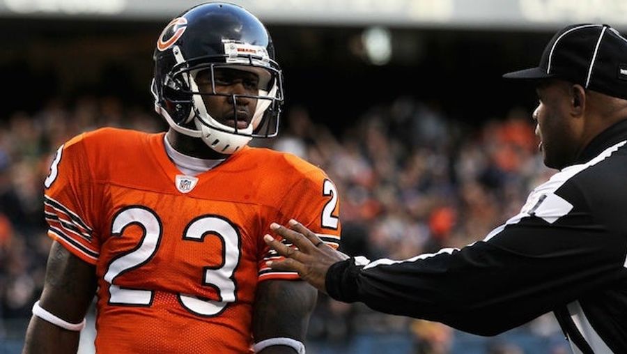 The Wonderful Miracle Of Mass Confusion On The Football Field