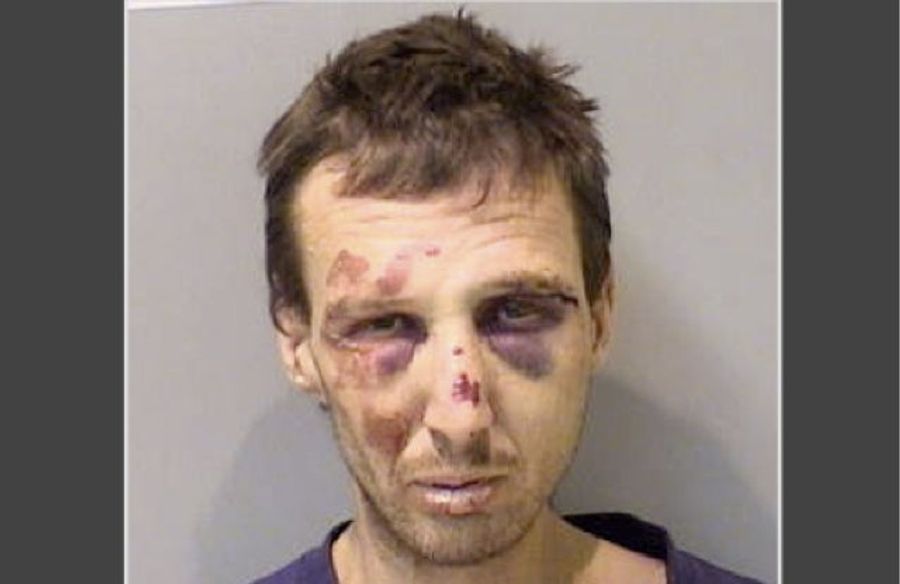 This Is What You'll Look Like If You Refuse To Let Go Of A Police Officer's Groin