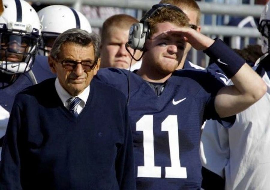 Penn State Wide Receiver Reportedly Knocks Out Quarterback Matt McGloin In Locker Room Scuffle