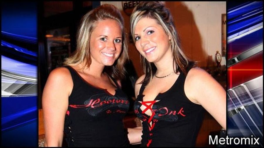 Cheerleading Coach Canned For Working At Hooters