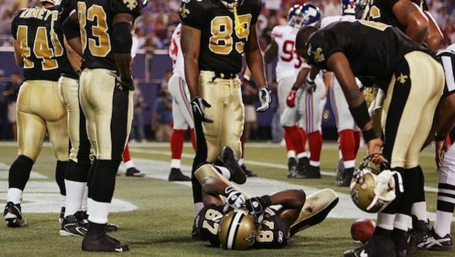 Former Players Sue NFL Over Painkiller Use