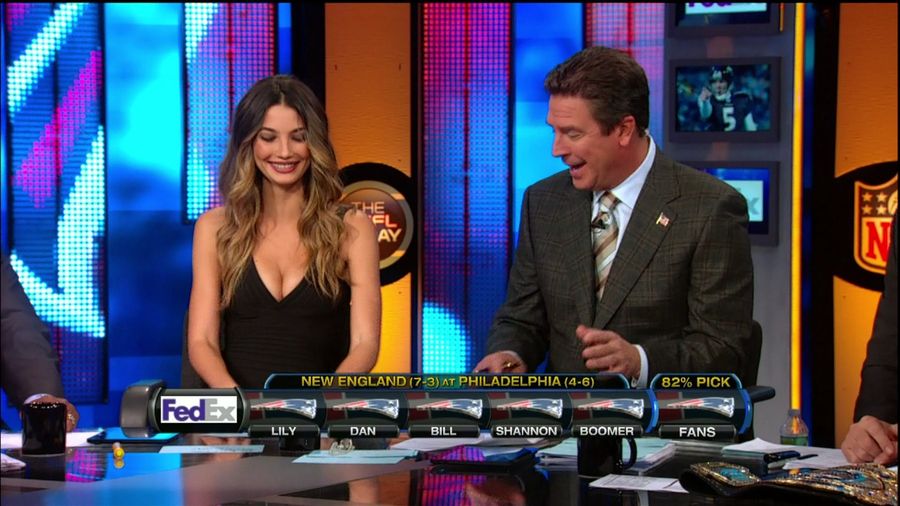 Dan Marino Spent Most Of &quot;The NFL Today&quot; Staring At Lily Aldridge&#39;s Cleavage