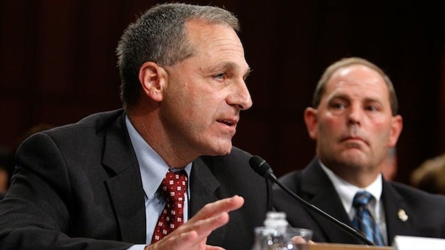 Former FBI Director Louis Freeh To Be Part Of Penn State&#39;s Investigation Of Penn State [UPDATED]