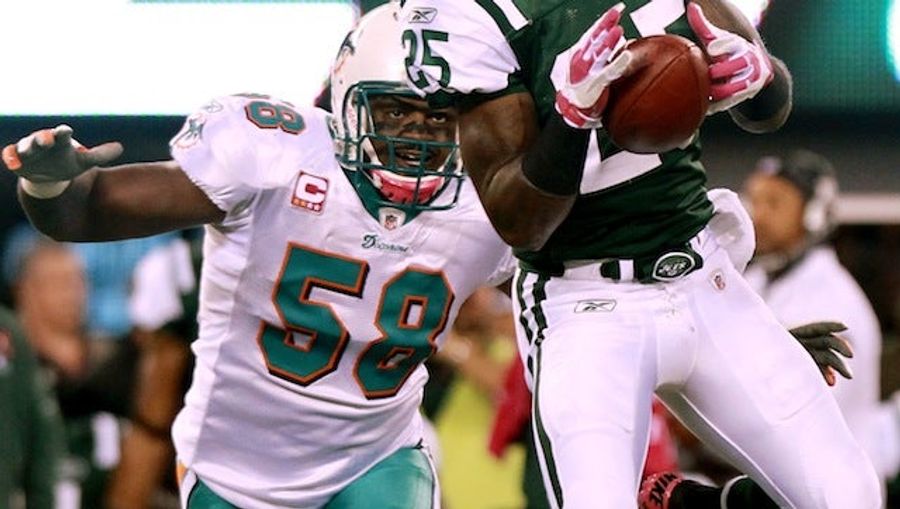 Karlos Dansby Is The Best Linebacker In The NFL, According To Karlos Dansby