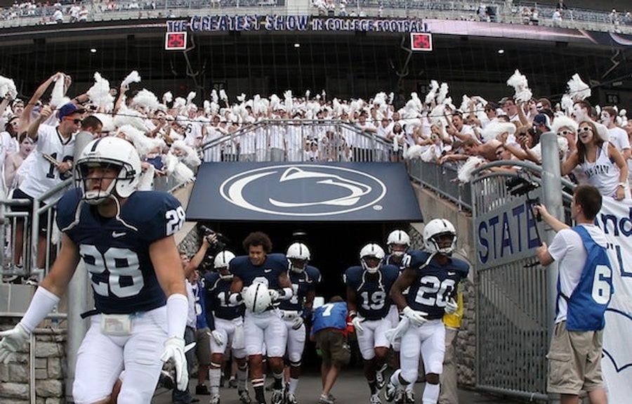 &quot;This Is Almost Like A Modern Day Crucifixion&quot;: Penn State Players React To Paterno&#39;s Dismissal