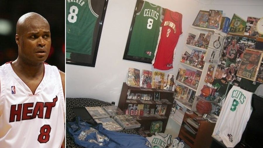 Aussie With World's Largest Collection Of Antoine Walker Memorabilia May Also Have World's Only Collection Of Antoine Walker Memorabilia