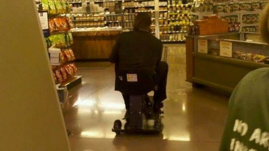 Presenting Your Ryan Howard At A Food Store In A Motorized Scooter Photoshop Roundup