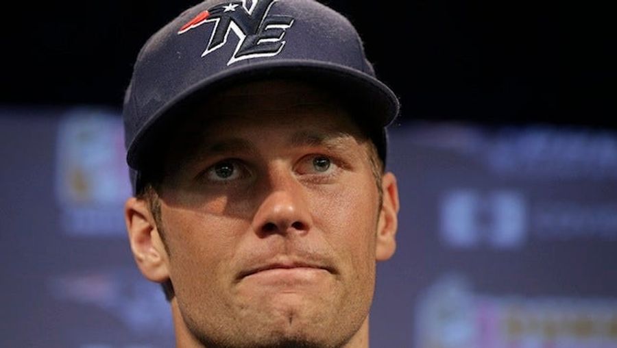 HOLY SHIT TOM BRADY CUT HIS HAIR