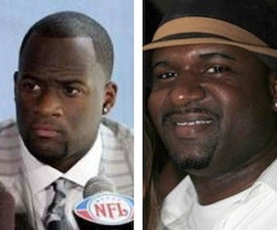 The Vince Young Imposter Has Been Breaking Hearts All Over D.C.