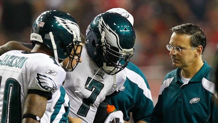 Michael Vick’s Head Injury Is The NFL’s Worst Nightmare