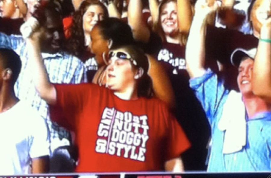 Mississippi State Football Fans Make Up For Spelling Deficiencies With Classy T-Shirts