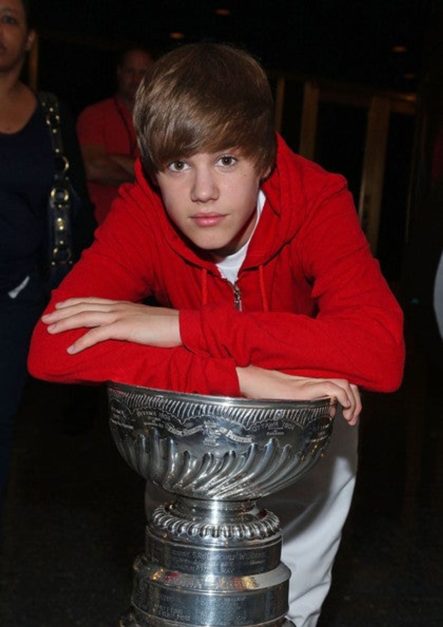 Justin Bieber Is A More Dedicated Sports Fan Than You