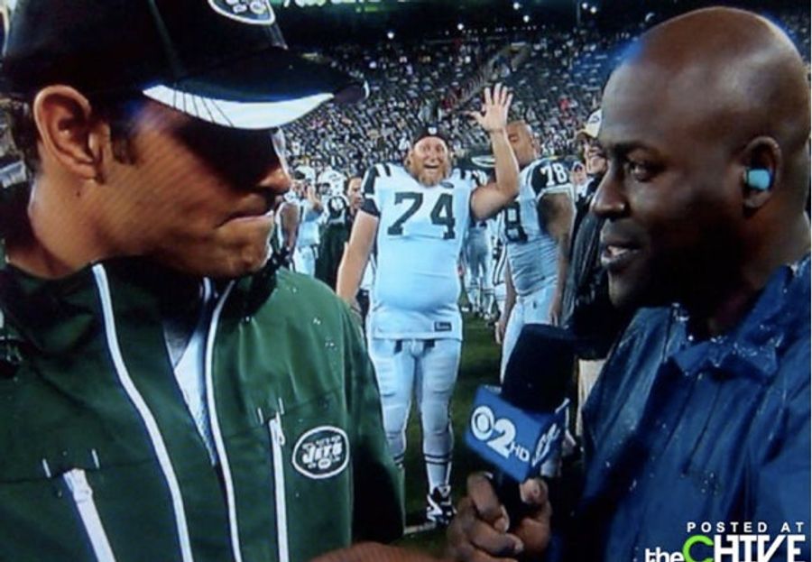 Here's Another NFL Preseason Photobomb