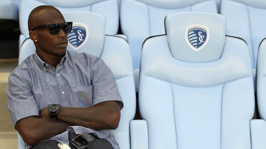 Wanted: Boston-Area Roommate For High-Strung Veteran Wide Receiver Who Tweets A Lot