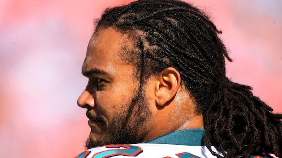 Dolphins Linebacker Channing Crowder Retires At 27 To Spend More Time With His Own Crazy Thoughts: A Tribute