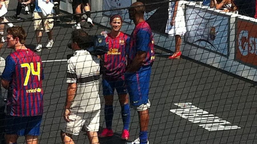 This Evening: Talk To Women The Way Kobe Talks To Alex Morgan, With Both Hands In Your Pants