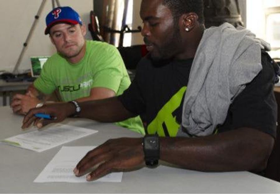 Michael Vick Loses An Endorsement Deal, And Not Because He Killed A Bunch Of Dogs