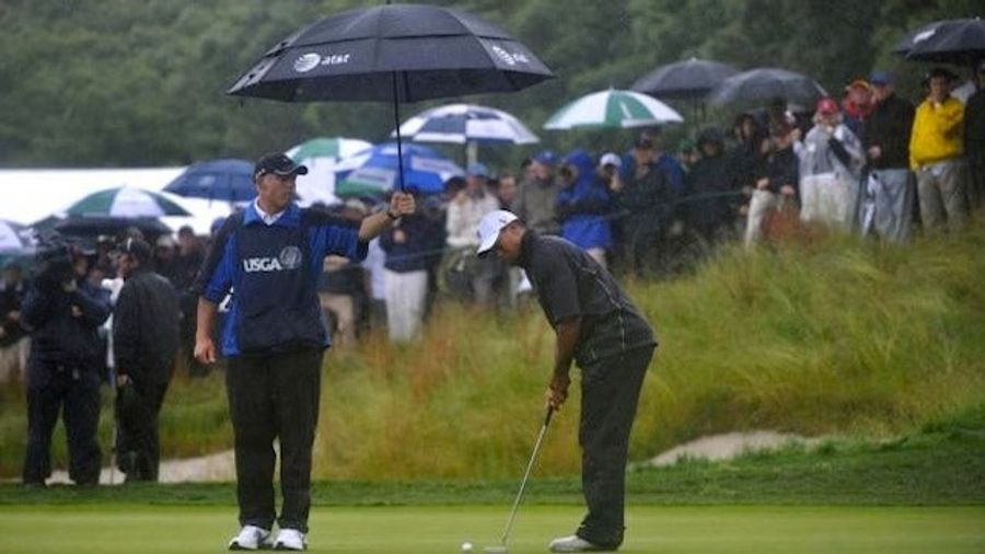 Former Caddie Has Lost His Respect For Tiger Woods