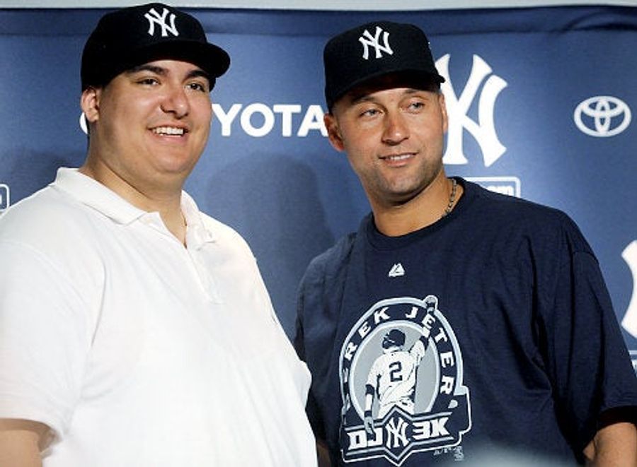 The Fan Who Caught Jeter's Ball Still Has A Few Hundred Thousand Dollars In Student Loan Debt