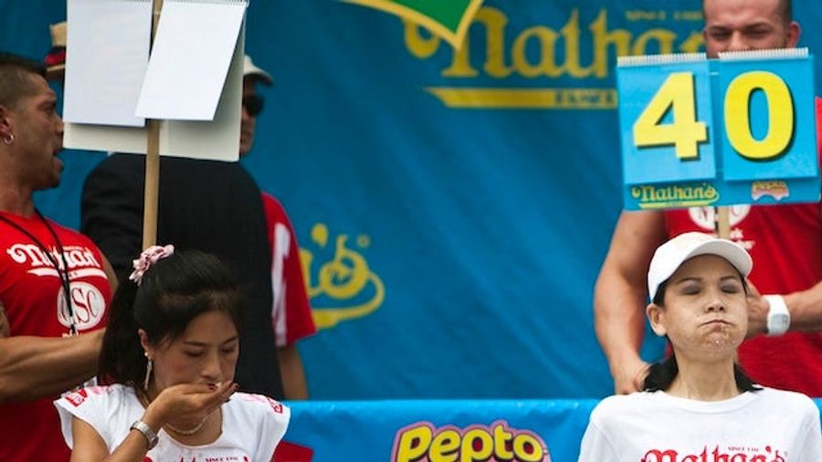 Gluttony Among The Colonists: Deadspin's British Foreign Correspondent Reports From Nathan’s