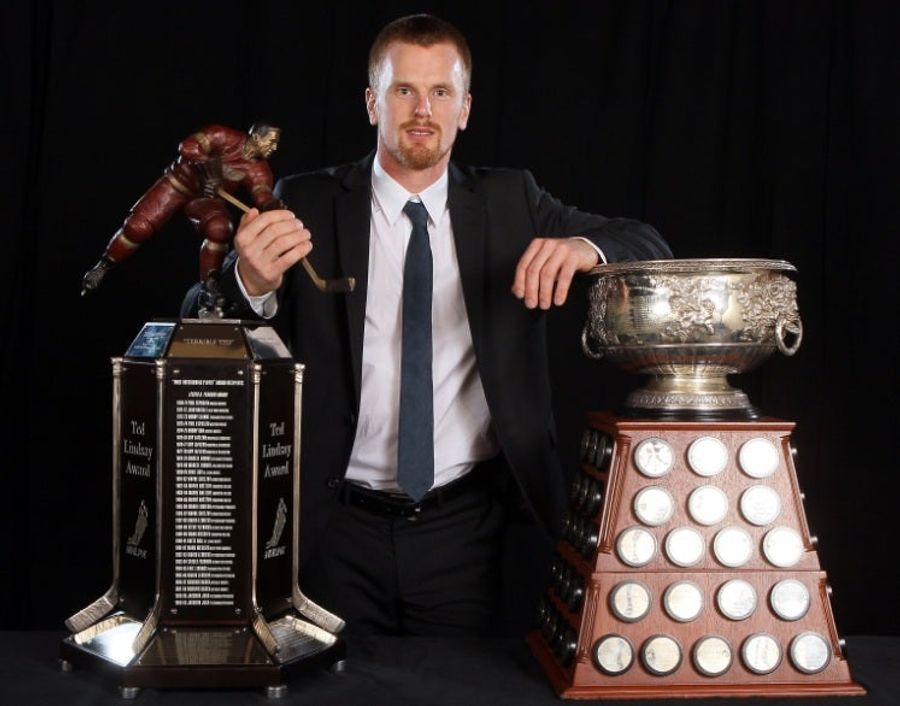 Daniel Sedin Wins The Important Hardware: A Broken Trophy