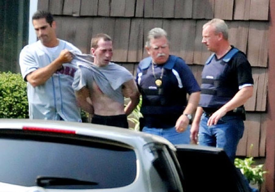 Of Course The Pill-Popping Couple Charged With Four Pharmacy Murders Got Engaged At An Islanders Game