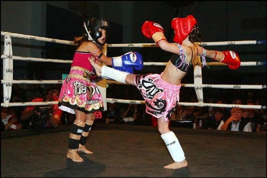 Little Girl Muay Thai Match Ended In A Draw With No Fatalities